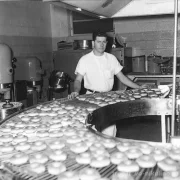 Пончиковы Krispy Kreme фото 3 на сайте Troparevo-nikulino.su