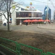 Ресторан быстрого обслуживания Макдоналдс на улице Покрышкина фото 1 на сайте Troparevo-nikulino.su