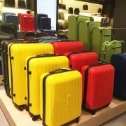 Магазин чемоданов, рюкзаков и сумок Robinzon фото 7 на сайте Troparevo-nikulino.su