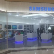 Фирменный магазин Samsung фото 3 на сайте Troparevo-nikulino.su